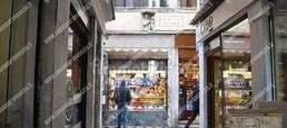 3 rooms Warehouse in Venice, Italy No. 61796 20