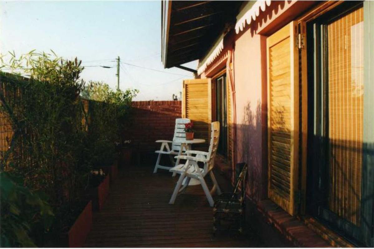 2 bedrooms House in Moron, Argentina No. 59506