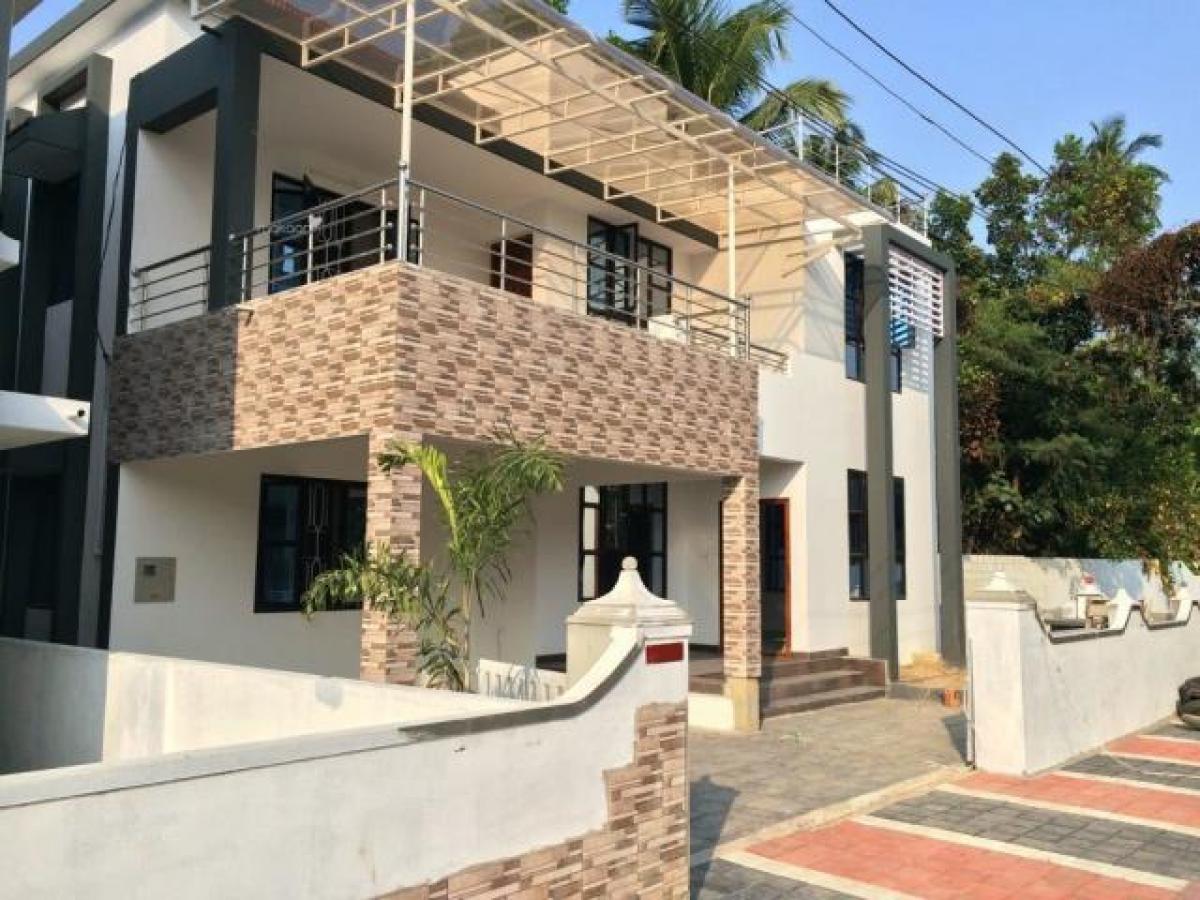 4 bedrooms House in Kochi, India No. 19971