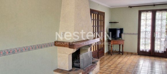 3 bedrooms House in Massy, France No. 165448 4