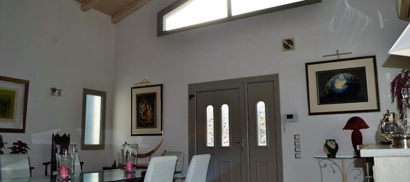 3 bedrooms Villa in Corfu, Greece No. 5249 14