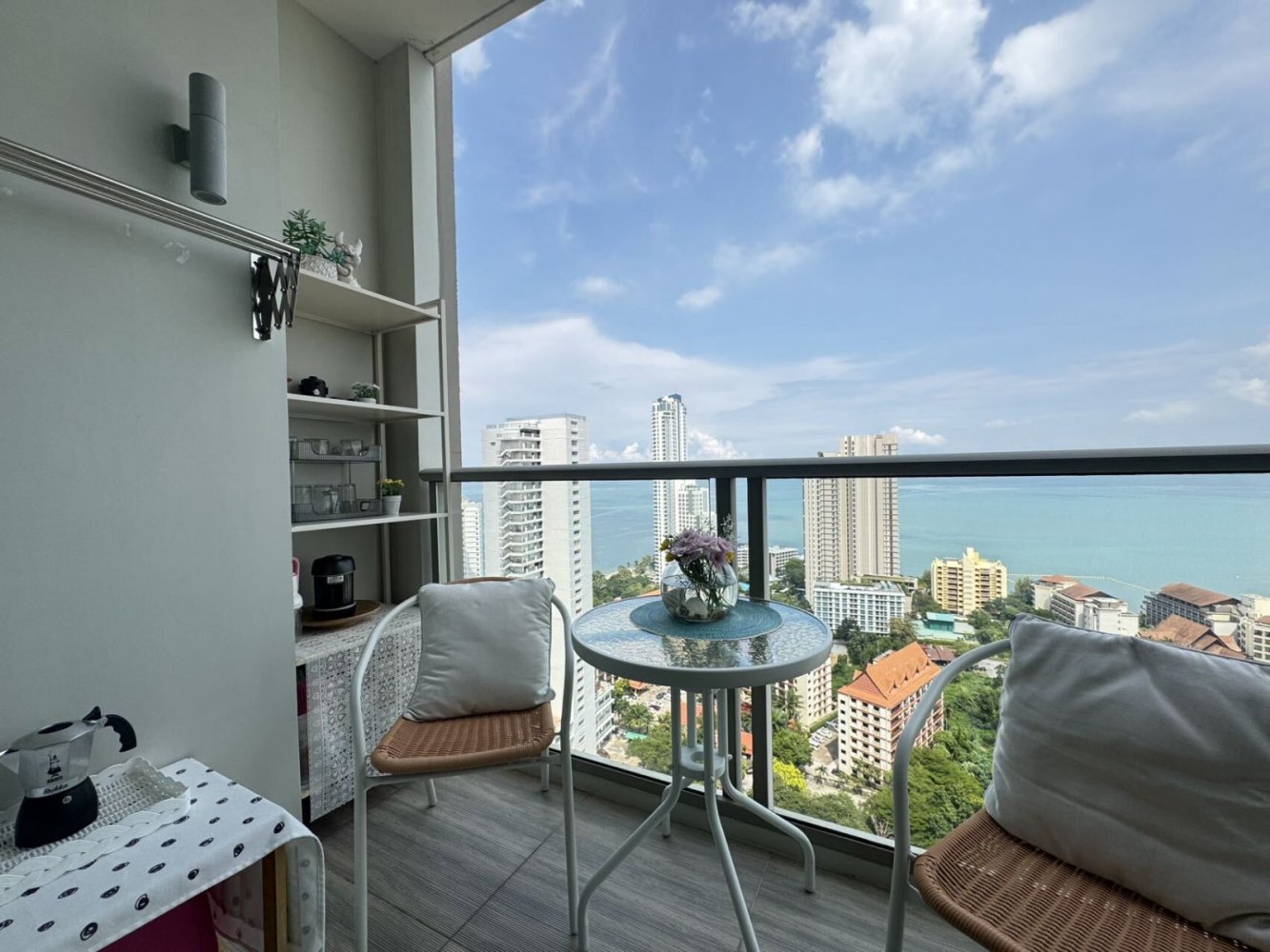 Apartamento com 1 quarto em condomínio em Chon Buri, Thailand N.º 69888