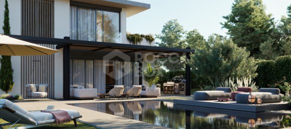 Villa de 4 dormitorios en Estepona, Spain No. 101899 3