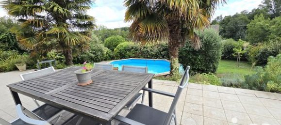 4 bedrooms House in Saint-Epain, France No. 300670 2