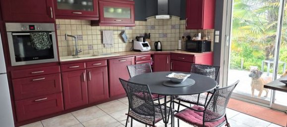 4 bedrooms House in Saint-Epain, France No. 300670 6