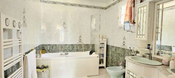 3 bedrooms House in Marseille, France No. 319238 19