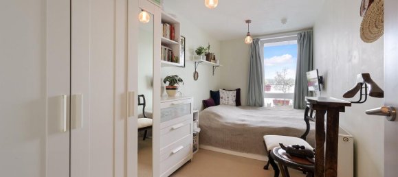 2 bedrooms Penthouse in Epsom, United Kingdom No. 9763 12