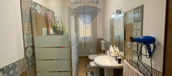 4-salle Appartement à Bagheria, Italy No. 14783 9