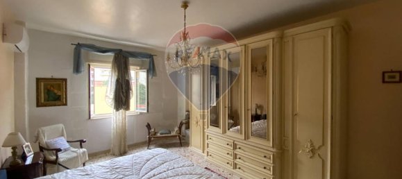 4-salle Appartement à Bagheria, Italy No. 14783 14