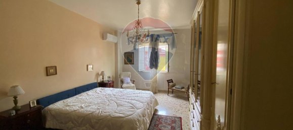 4-salle Appartement à Bagheria, Italy No. 14783 11