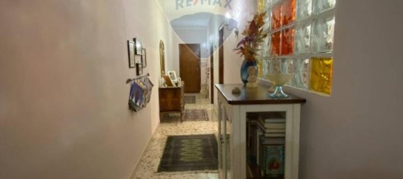 4-salle Appartement à Bagheria, Italy No. 14783 6