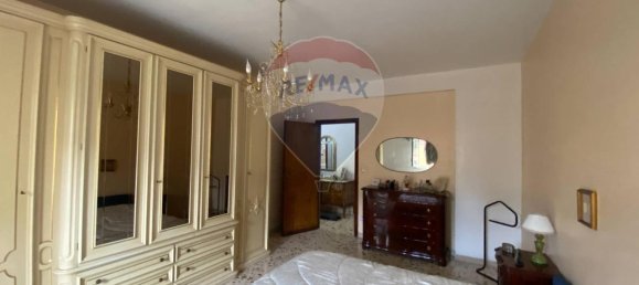 4-salle Appartement à Bagheria, Italy No. 14783 13