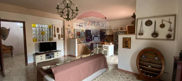 4-salle Appartement à Bagheria, Italy No. 14783 3