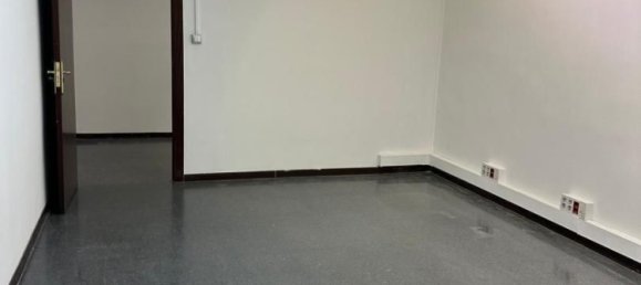 Gewerbliche Immobilie in Barcelona, Spain 165m², Nr. 62398 11