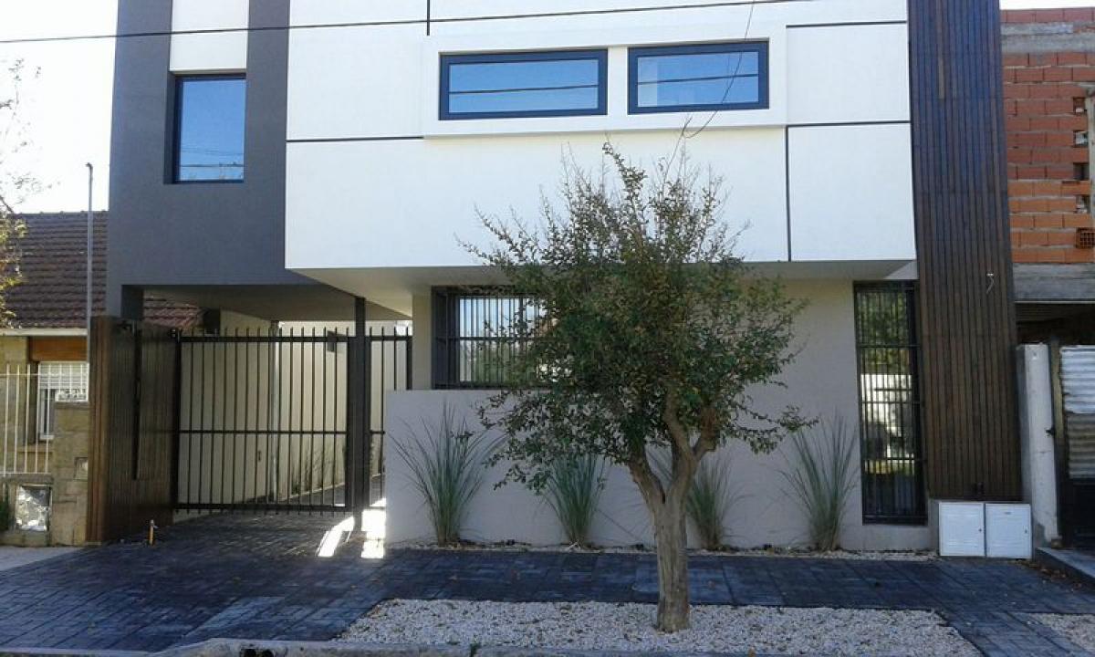 2 bedrooms House in Mar del Plata, Argentina No. 91028