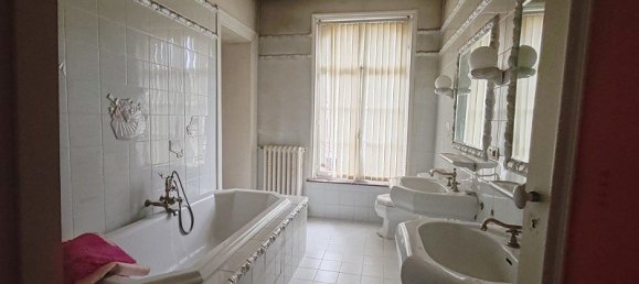 Casa de 5 dormitorios en Raismes, France No. 229236 8