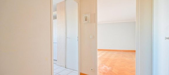 2 bedrooms Apartment in Montrouge, France No. 151358 16