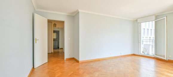 2 bedrooms Apartment in Montrouge, France No. 151358 11