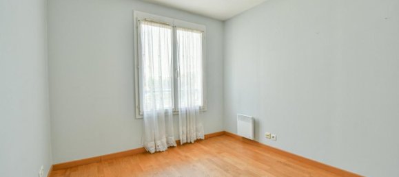 2 bedrooms Apartment in Montrouge, France No. 151358 15