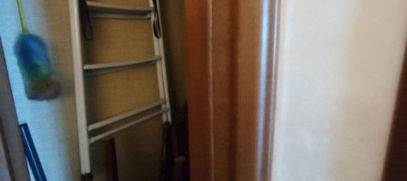 3 rooms Apartment in Turin, Italy No. 120043 2