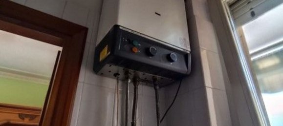 3 rooms Apartment in Turin, Italy No. 120043 3