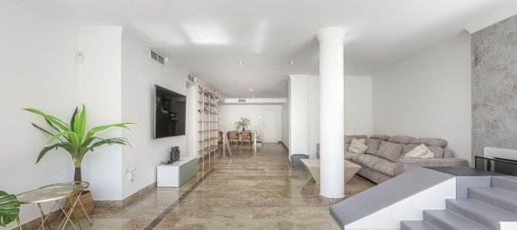 3 bedrooms Apartment in Marbella, Spain No. 189645 8