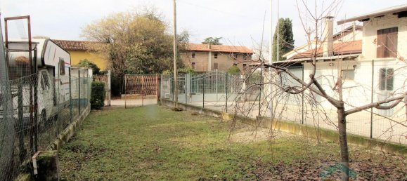 Дом с 3 комнатами в Удине, Италия № 21833 3