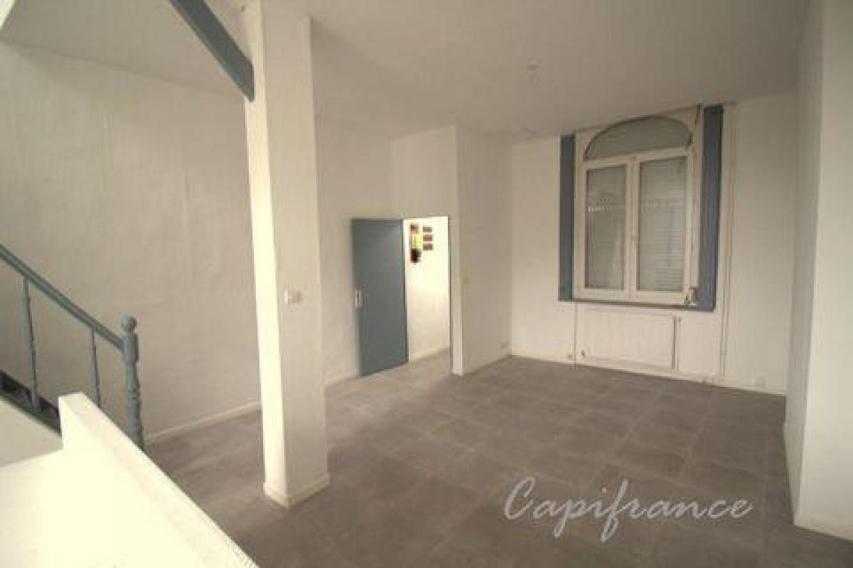 Casa de 3 dormitorios en Douai, France No. 28034