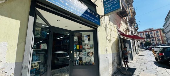70m² Commercial property in Naples, Italy No. 276652 23
