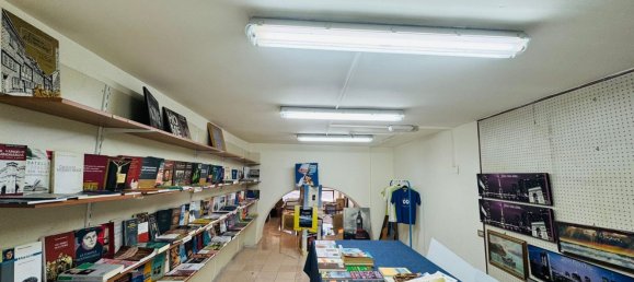 70m² Commercial property in Naples, Italy No. 276652 11