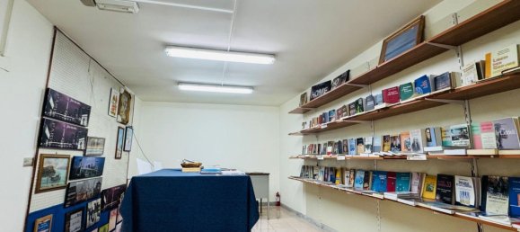 70m² Commercial property in Naples, Italy No. 276652 10