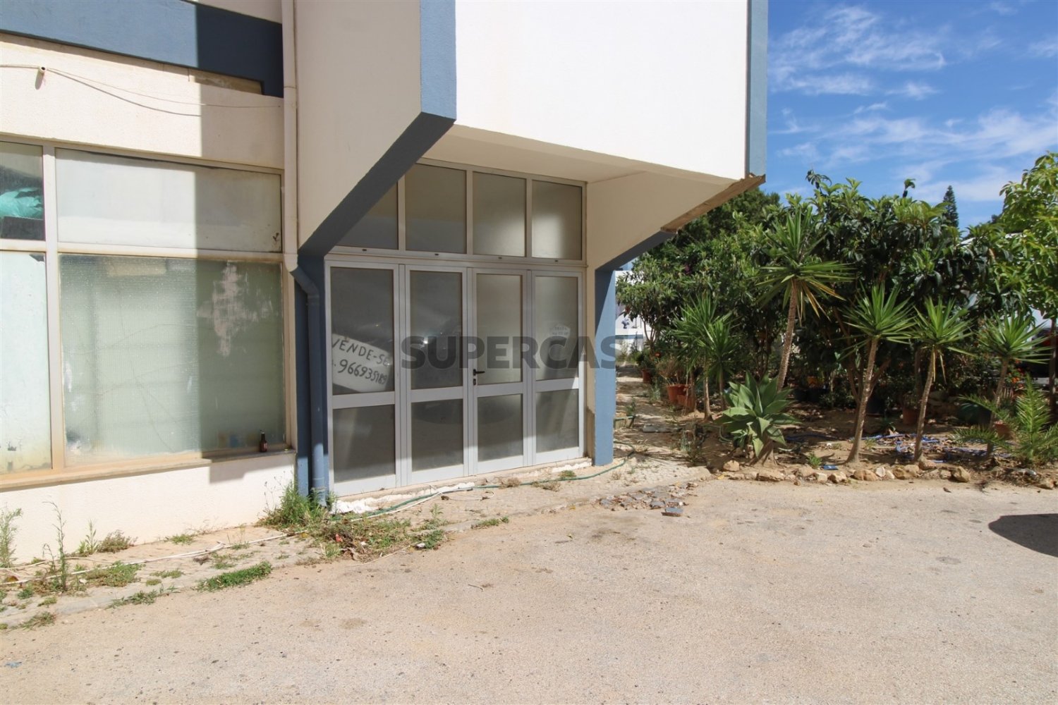 78m² Commercial property in Luz, Portugal No. 159747