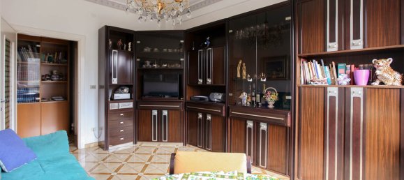 1 bedroom Apartment in Milan, Italy No. 335367 4