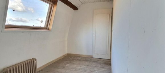 5 rooms House in Armentieres, France No. 256263 6
