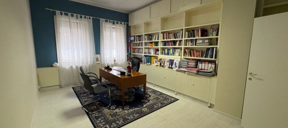 Oficina en Biella, Italy 68 m² No. 339283 2