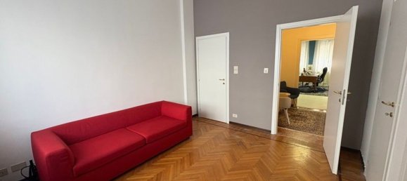 Oficina en Biella, Italy 68 m² No. 339283 6