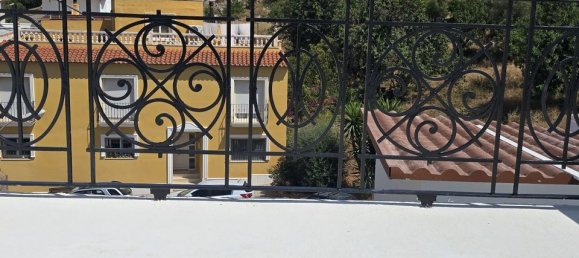 5 bedrooms Townhouse in Pedreguer, Spain No. 185756 2