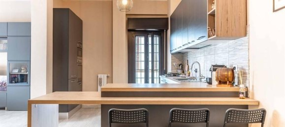 3 rooms Apartment in Rome, Italy No. 28853 10