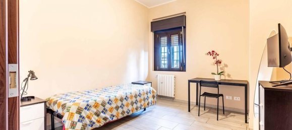 3 rooms Apartment in Rome, Italy No. 28853 24