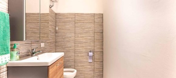 3 rooms Apartment in Rome, Italy No. 28853 16