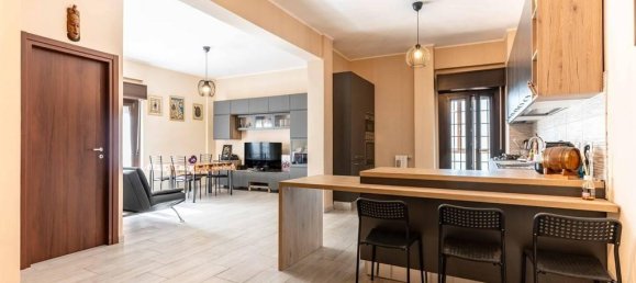 3 rooms Apartment in Rome, Italy No. 28853 9