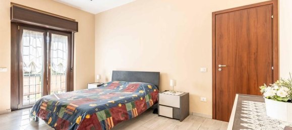 3 rooms Apartment in Rome, Italy No. 28853 20