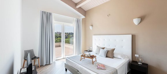 1900m² Hotel in Desenzano del Garda, Italy No. 7004 6