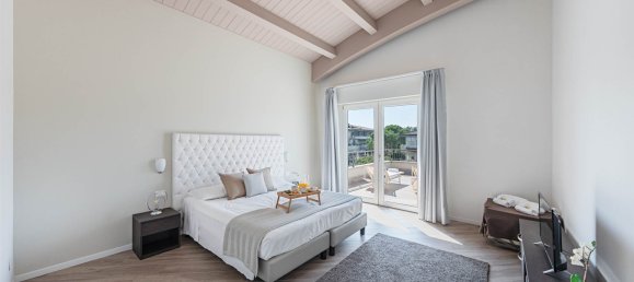 1900m² Hotel in Desenzano del Garda, Italy No. 7004 5