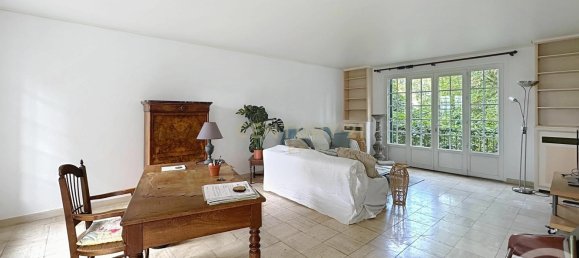 3 Schlafzimmer Haus in Noisy-le-Grand, France, Nr. 324583 12