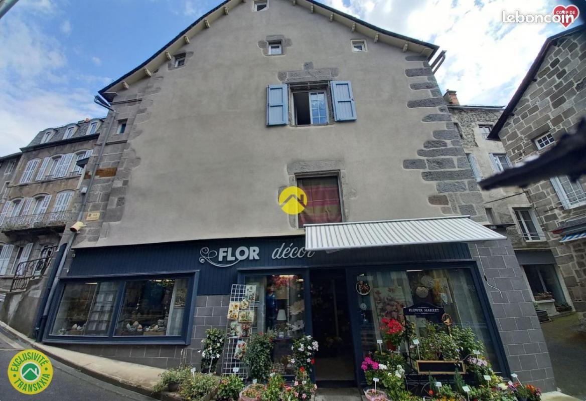 2 bedrooms Apartment in Murat, France No. 287062