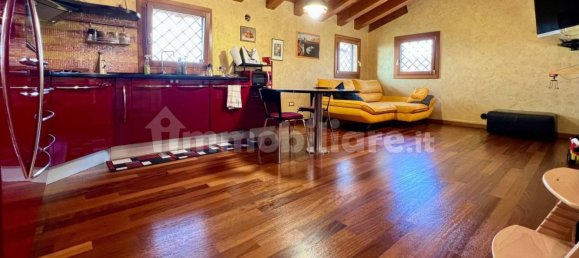 3 bedrooms Villa in Sovizzo, Italy No. 150894 10