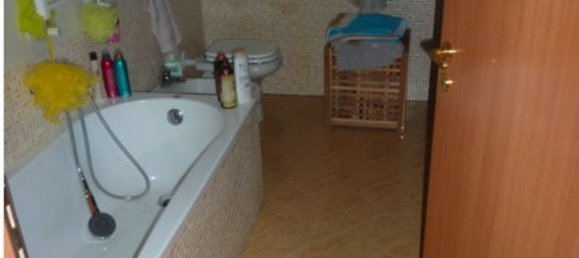 4-salle Appartement à Casirate d'Adda, Italy No. 6717 26