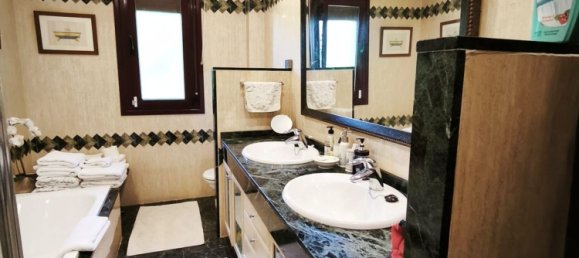 Дом с 4 спальнями в Хихон, Испания № 154894 4