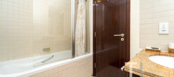 3 bedrooms Apartment in Burj Khalifa, UAE No. 28482 11